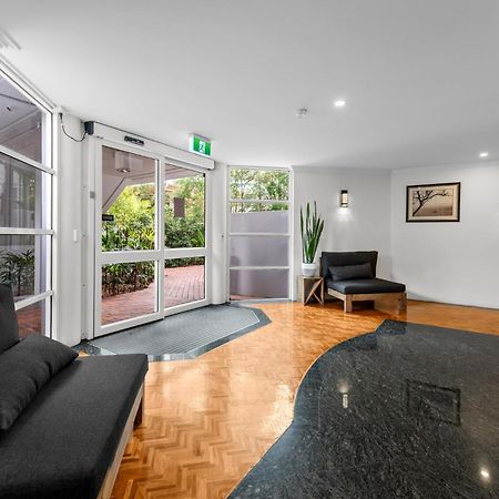 Apartamento Lavish 3-Bed With Wraparound Balcony And Pool Brisbane Exterior foto